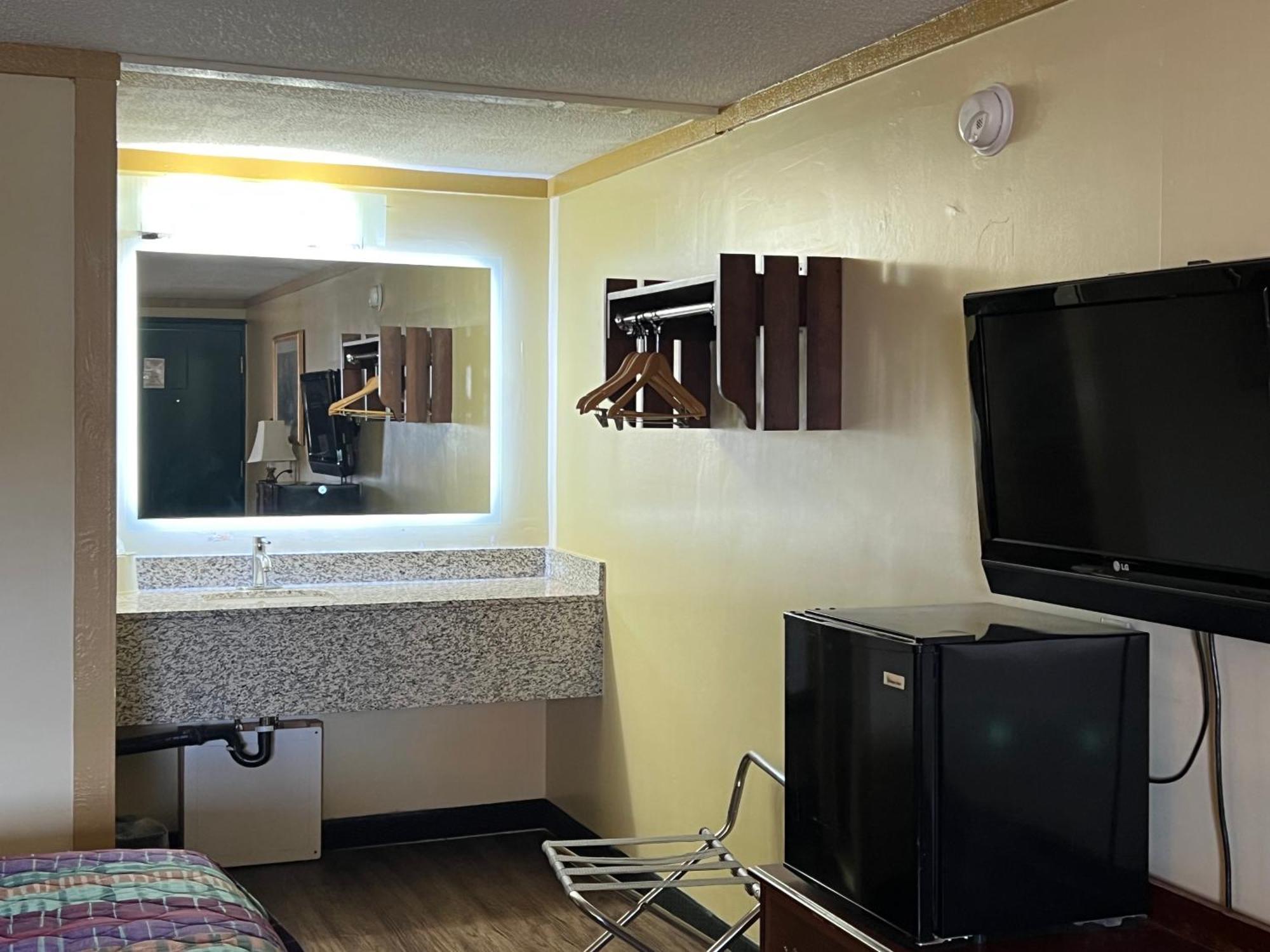 Executive Inn & Suites Нашвил Екстериор снимка